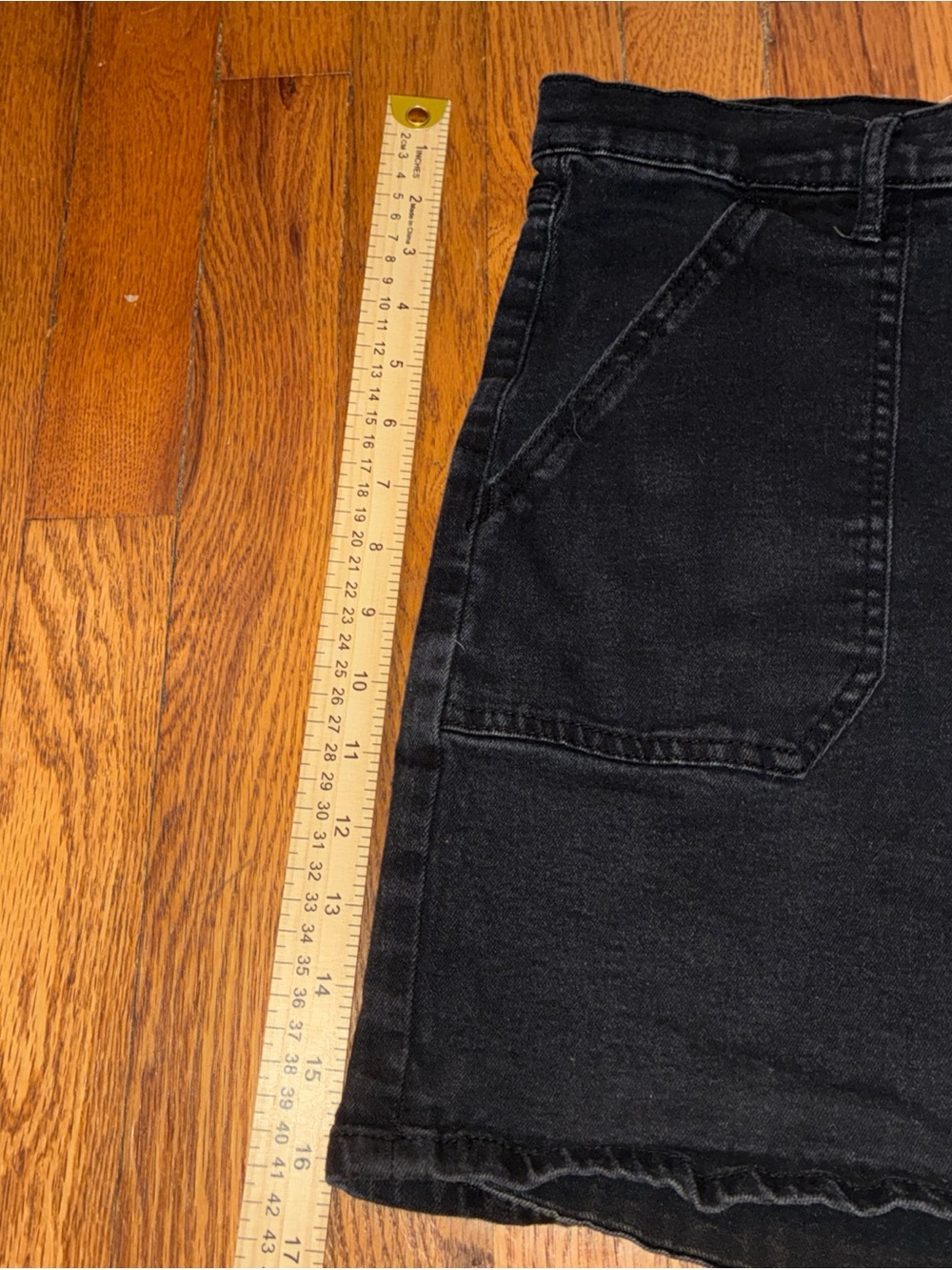 Nicole Miller Black Denim Mini Shorts - Picture 8 of 13